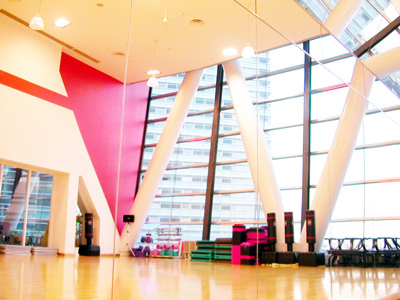 キッズダンスの大鏡